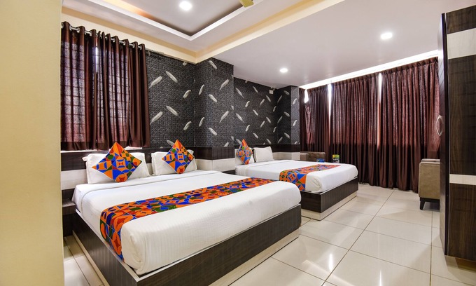 Yelahanka Hotel | Fabhotel Rotano Suites