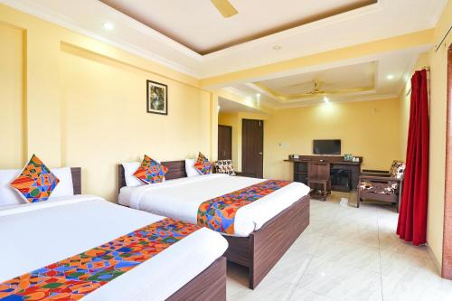 Nerul Hotel | FabHotel Sai Swastik - Nr Deltin Royale Casino