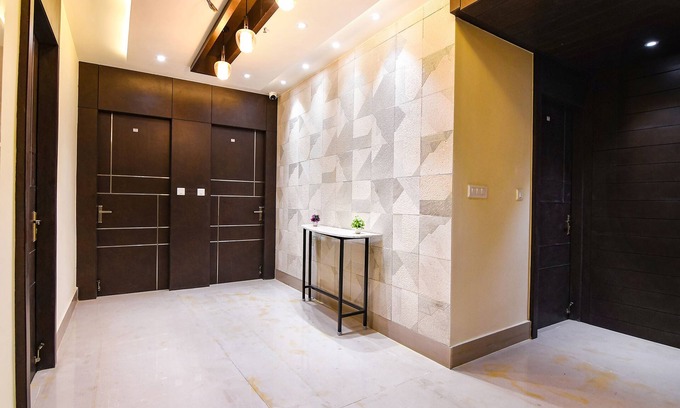 Sector 1 Hotel | Fabhotel Samotel