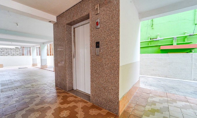 Saravanampatty Hotel | Fabhotel Saro Sri Residency