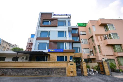 Jharsa Village Hotel | FabHotel Skylight Inn - Artemis Hospital Gurgaon