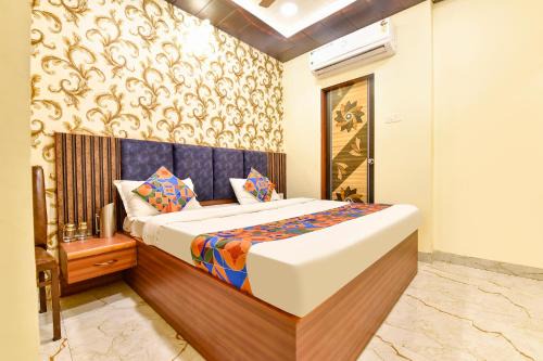 Panch Batti Hotel | FabHotel Spark