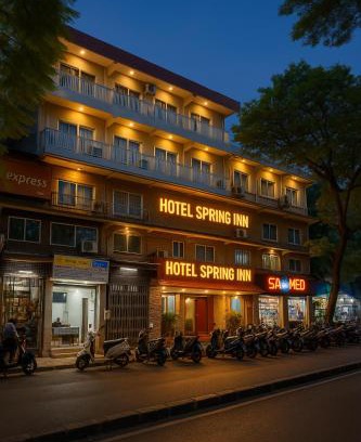 Kandivali Hotel | FabHotel Spring inn - Nr Borivali Station