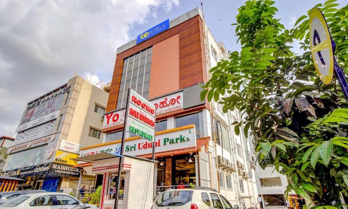 Krishnarajapura Hotel | FabHotel Sri Udupi Park
