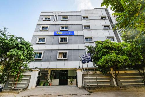 HITEC City Hotel | FabHotel Tals Hitech Nr Hitech City