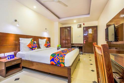 Adarsh Nagar Hotel | FabHotel Tipsyy Inn Suites