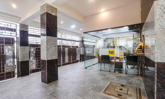 Thoraipakkam Hotel | Fabhotel Vista Park