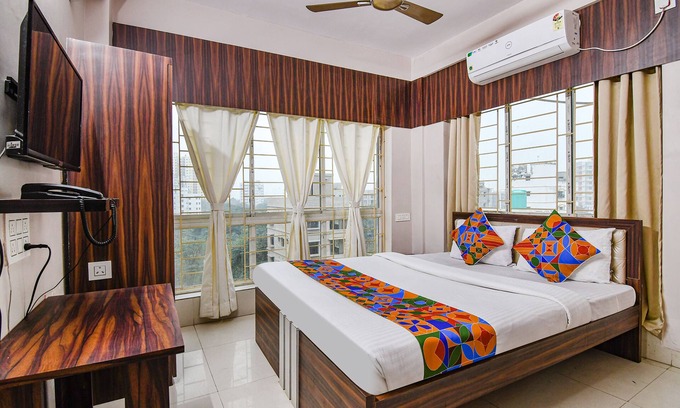 Kolkata Hotel | Fabhotel White House I