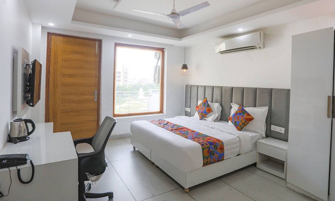 South City I Hotel | Fabhotel Yy Residency