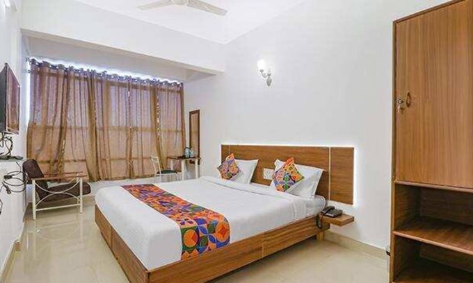 HBR Layout Hotel | Fabhotel Zeke