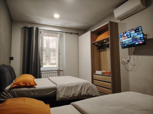 Citta Nuova-Barriera Nuova-San Vito-Citta Vecchia Apartment | Fabio Haus Trieste