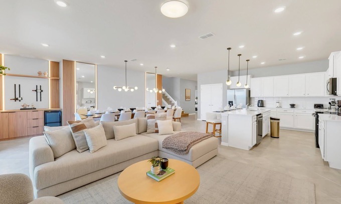 Four Corners House | Fabulous 10 Bed Pool Home with Game Room-15985CCL