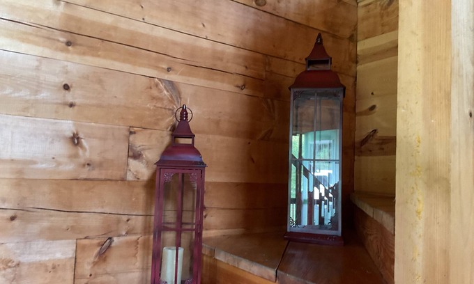 Hillsboro Cabin | Fabulous cabin with AC in charming Hillsboro