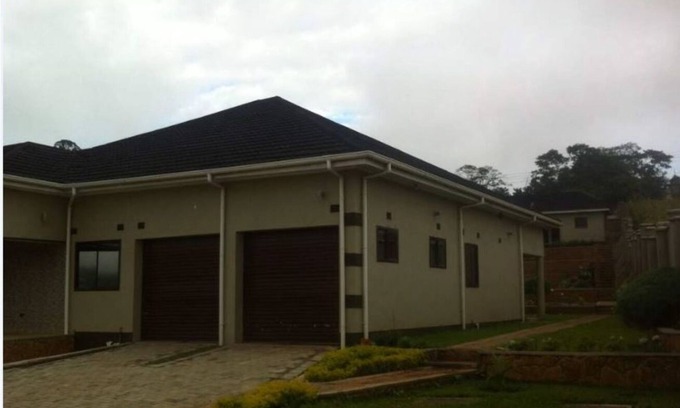 Blantyre House | Fabulous contemporary home with idyllic view perfect for your holiday