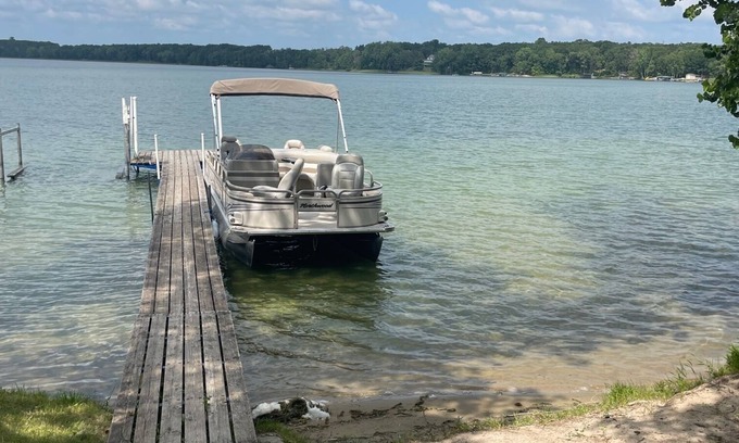 Menahga Cabin | Fabulous Duck Lake Cabin just steps from the water!