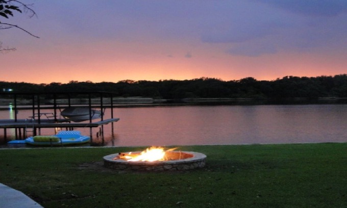 Granbury House | Fabulous "House of Sunsets" on Main Body Water at Beautiful Lake Granbury