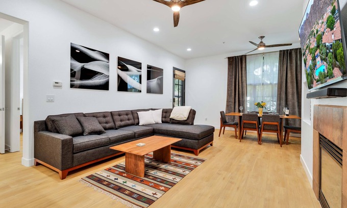 La Quinta Condo | Fabulous King 2BR/2BA/2Car Legacy Villa near Pool