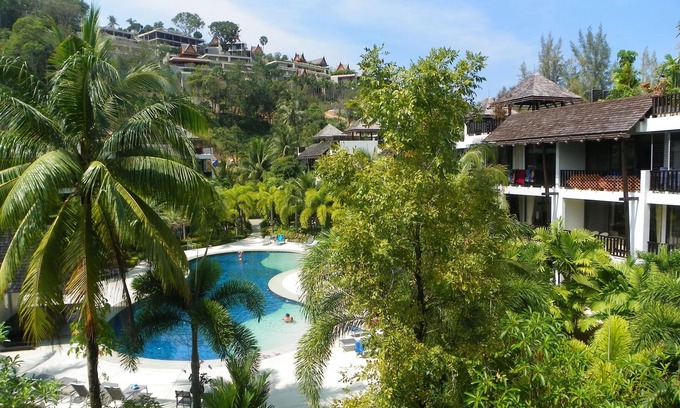 Thep Kasattri Apartment | Fabulous Modern Apartment-Close to Beach