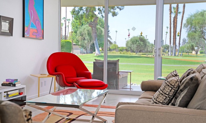 Palm Springs Condo | Fabulous Seven Lakes Golf Course Condo minutes from downtown.