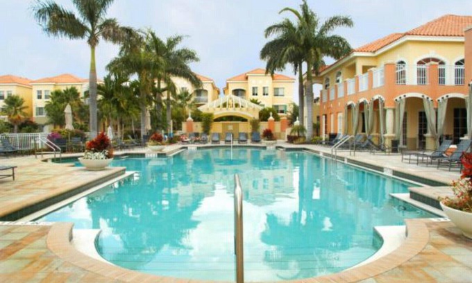 Palm Beach Gardens Condo | FABULOUS Turn-Key Condo in an Exclusive Gated Community - Palm Beach Gardens