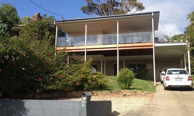 Malua Bay House | Fabulous water views and excellent reviews
