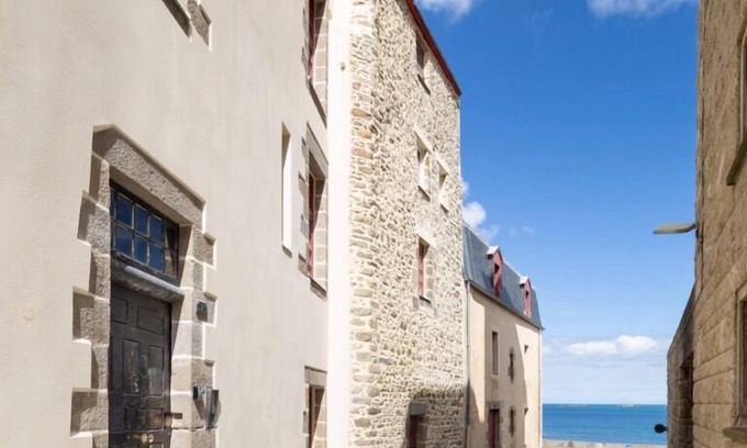 Intra Muros Apartment | Facing the sea, the atmosphere of a privateer city, Gite, cocooning at will