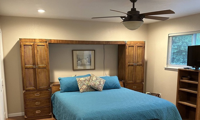 Carmichael House | Fair Oaks Famiky Fun getaway!!