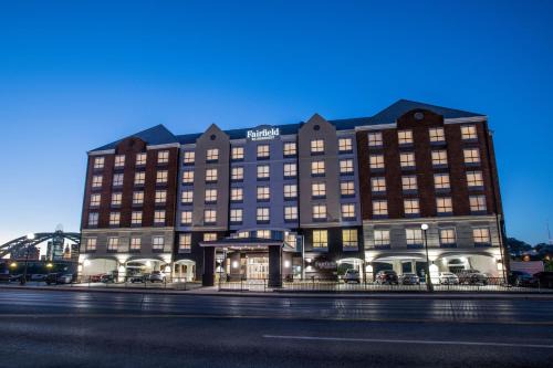 Newport Hotel | Fairfield by Marriott Inn & Suites Newport Cincinnati