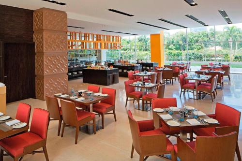 Gomti Nagar Hotel | Fairfield by Marriott Lucknow