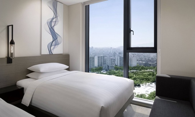 Yeongdeungpo-gu Hotel | Fairfield by Marriott Seoul