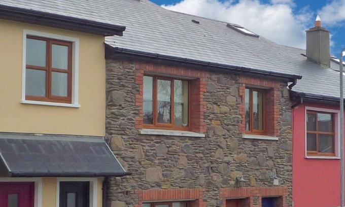 Dingle House | Fairfield Holiday Home (No.13)