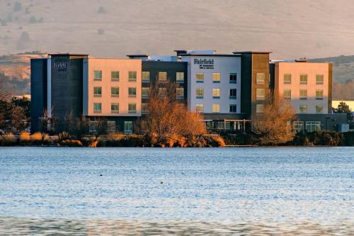 Downtown Klamath Falls Hotel | Fairfield Inn & Suites by Marriott Klamath Falls