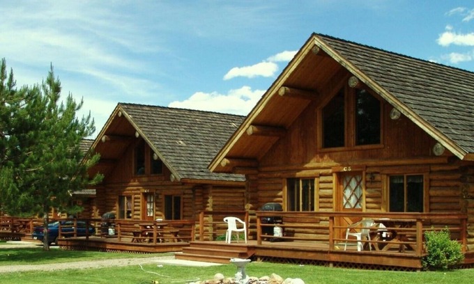 Fairmont Cabin | Fairmont Chalets Montana 5