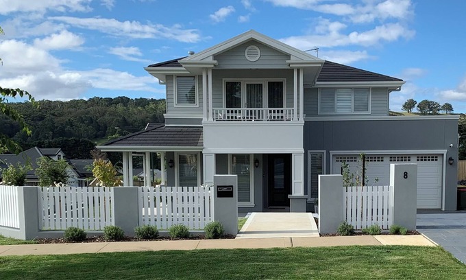 Bowral House | Fairview luxury Hamptons style home in Bowral's exclusive Retford Park Estate
