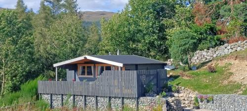 Fort Augustus House | Fairvine Cabin Fort Augustus Mtn View Pet Friendly