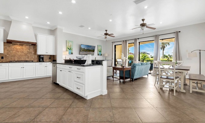 Reunion House | Fairway Breeze: Perfect for Families, Free Water Park, Golf View, Park Shuttle