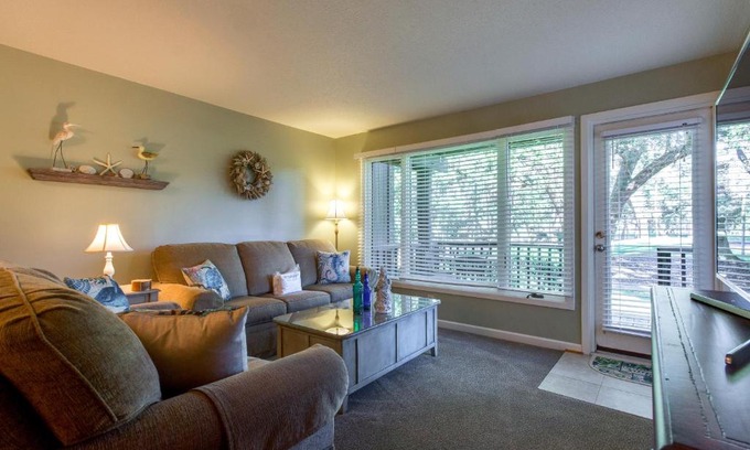 West Beach Village Apartment | Fairway Oaks 1363
