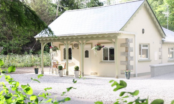 Fivemiletown Cottage | Fairytale 5 Star Gate Lodge on Country Estate