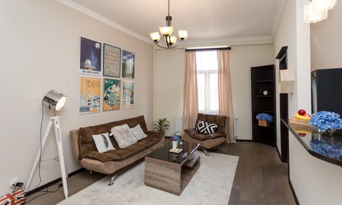 mtatsminda Apartment | Falcon Apartments - Opera House