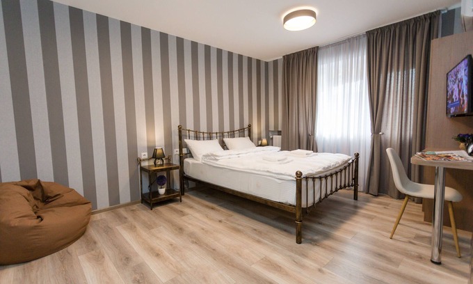 Avlabari Apartment | Falcon Apartments - Subway