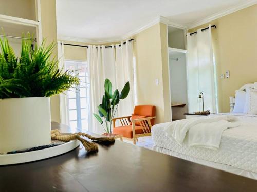 Montego Bay Apartment | Falcon IslandView - Airport Pickup Available - 24Security