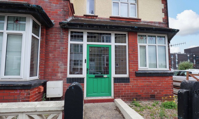 Whitby Cottage | FALCON'S NEST, pet friendly, character holiday cottage in Whitby
