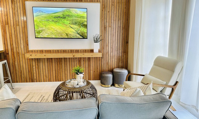 Montego Bay Apartment | Falcon Sunset 2br Apt/Free Airport Transportation/Gated Complex/Security