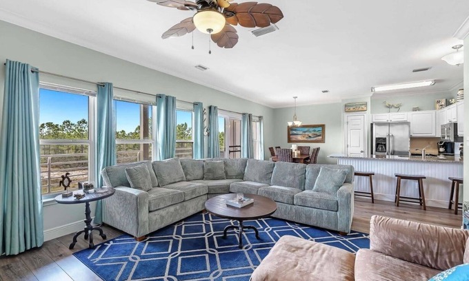 Orange Beach Condo | Fall discounts and promotions. Snowbirds welcome. Please inquire for rates