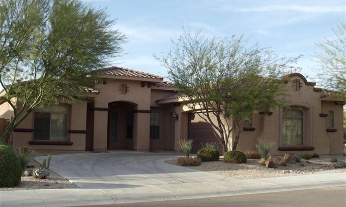 Estrella Mountain Ranch House | Fall into Fabulous! Fab House! Fab Furnishings! Fab Price! Fab Pool & Spa!