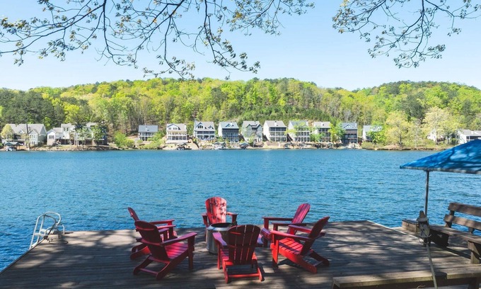 Waleska House | Fall Sale: 15% Off 3+ nights – thru Nov 30!