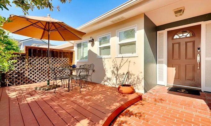 La Jolla Shores House | Fall Specials/Walk to Beach/Parking/Pet Friendly