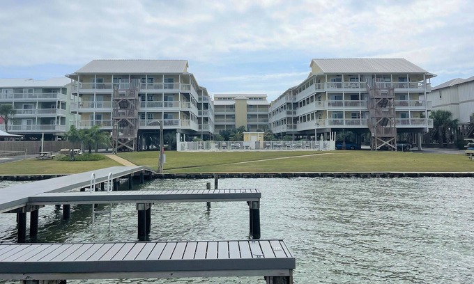 Gulf Shores Condo | Fall/Winter Dates Available @ Laguna Run Breeze-Lagoon Run