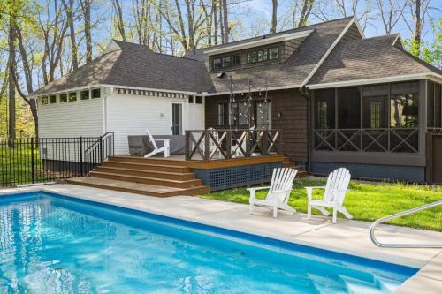 Lakeside House | Fallen Oaks