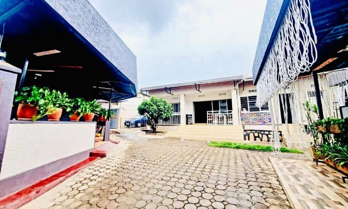 Remera House | fame guesthouse
